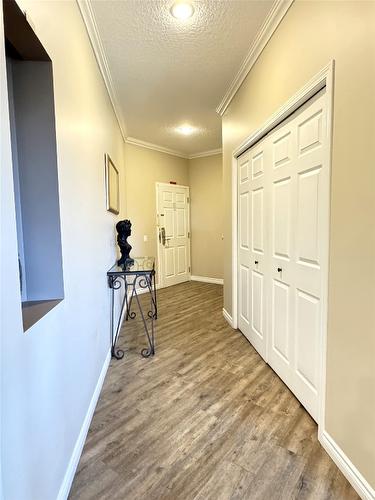 113-100 Bighorn Boulevard, Radium Hot Springs, BC - Indoor Photo Showing Other Room