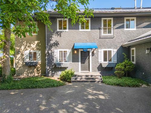 4260 Hobson Road, Kelowna, BC - Outdoor With Facade