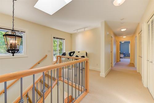 4260 Hobson Road, Kelowna, BC - Indoor Photo Showing Other Room