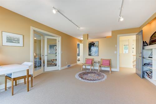 4260 Hobson Road, Kelowna, BC - Indoor