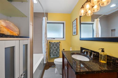 314 Birch Street, Chase, BC - Indoor Photo Showing Bathroom