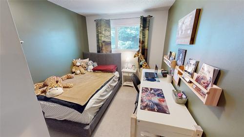 316 22Nd Avenue, Cranbrook, BC - Indoor Photo Showing Bedroom