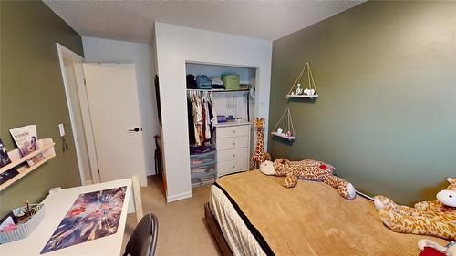 316 22Nd Avenue, Cranbrook, BC - Indoor Photo Showing Bedroom