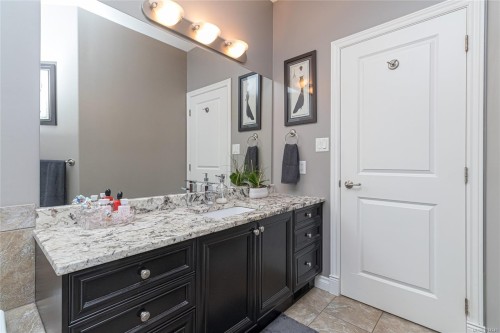 1204 Knockan Pl, Saanich, BC 