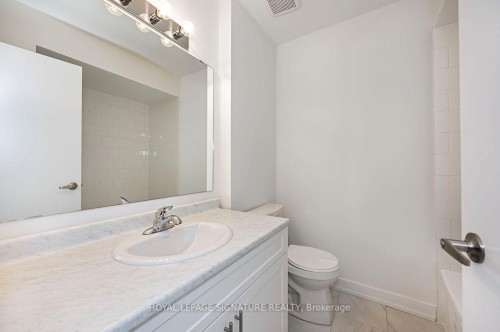 73 Woodman Drive N, Hamilton, ON - Indoor Photo Showing Bathroom