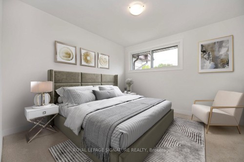 73 Woodman Drive N, Hamilton, ON - Indoor Photo Showing Bedroom