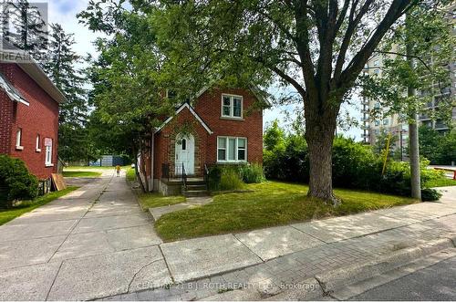 205-209 Erb Street W, Waterloo, ON 