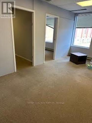 10 Peter Street N, Orillia, ON 