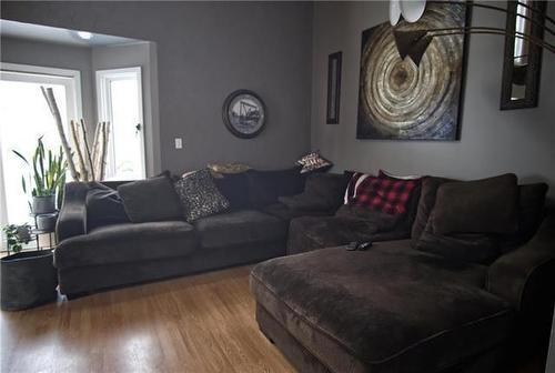 224 Crescent Drive, Swan River, MB - Indoor Photo Showing Living Room