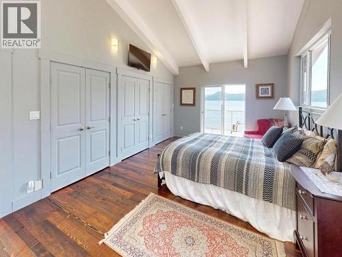9771 View Road, Powell River, BC - Indoor Photo Showing Bedroom