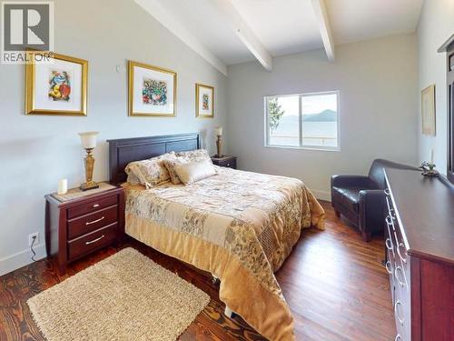 9771 View Road, Powell River, BC - Indoor Photo Showing Bedroom