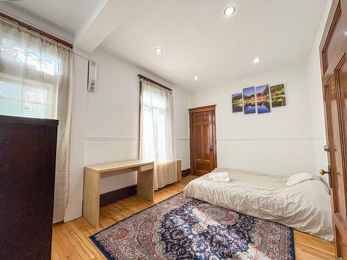 Bedroom - 3547 Boul. Décarie, Montréal (Côte-Des-Neiges/Notre-Dame-De-Grâce), QC - Indoor Photo Showing Bedroom
