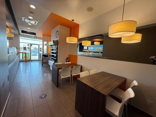 Commerce - 7366 Rue Non Disponible-Unavailable, Saint-Eustache, QC - Indoor Photo Showing Other Room