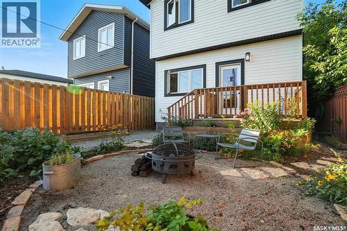1124 9Th Street E, Saskatoon, SK - Outdoor With Deck Patio Veranda