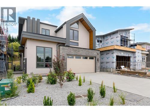 1004 Bull Crescent, Kelowna, BC - Outdoor