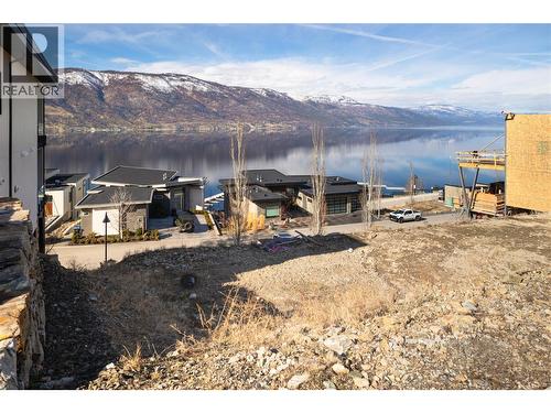 3356 Black Pine Lane, Kelowna, BC 