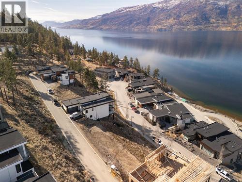 3356 Black Pine Lane, Kelowna, BC 