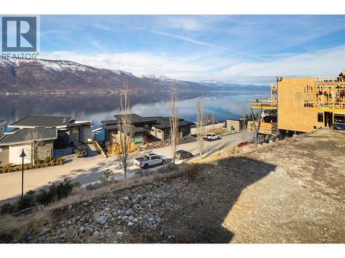 3356 Black Pine Lane, Kelowna, BC 