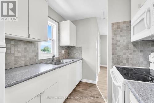 21 Bairstow Crescent, Halton Hills, ON - Indoor Photo Showing Kitchen With Double Sink