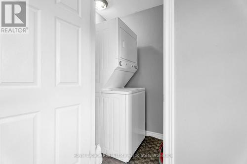 21 Bairstow Crescent, Halton Hills, ON - Indoor Photo Showing Laundry Room