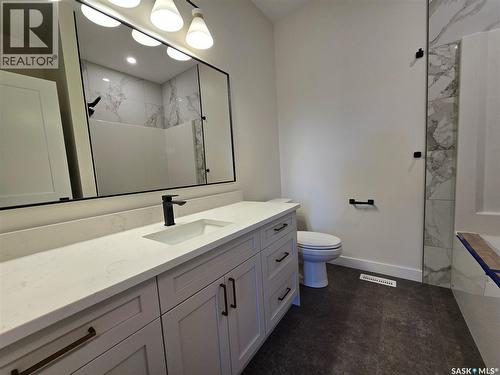 3 Kenney Crescent, Weyburn, SK - Indoor Photo Showing Bathroom