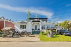 4 17e Rue  Fossambault-Sur-Le-Lac, QC G3N 1K6