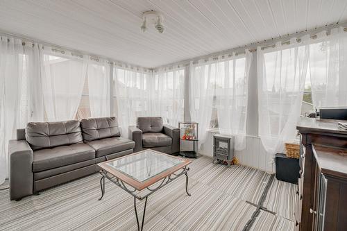 Patio - 4 17E Rue, Fossambault-Sur-Le-Lac, QC - Indoor Photo Showing Other Room