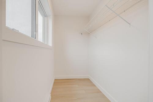 Penderie (Walk-in) - 70 Rue De La Traverse, Boischatel, QC - Indoor