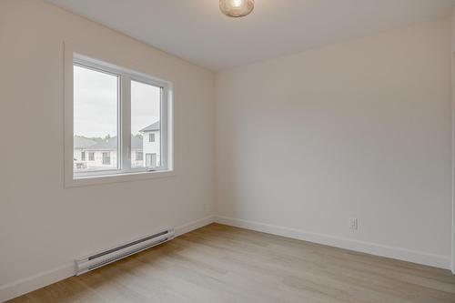 Chambre à coucher - 70 Rue De La Traverse, Boischatel, QC - Indoor Photo Showing Other Room