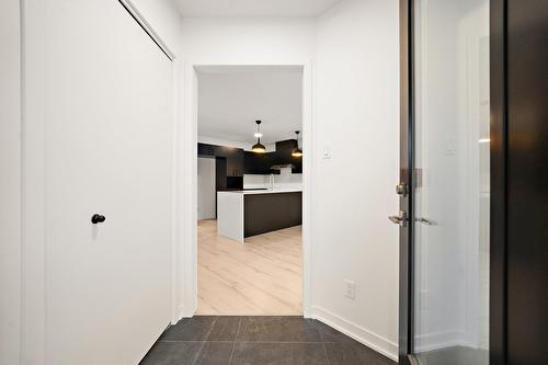 Interior - 3-7000 Rue De Champagnier, Brossard, QC - Indoor Photo Showing Other Room