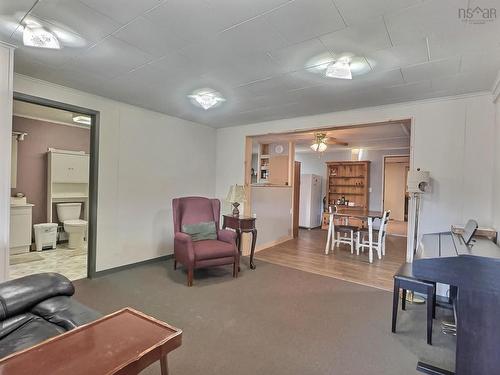 113 Victoria Street E, Amherst, NS 