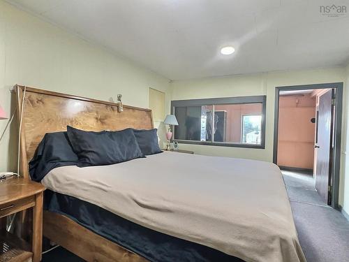 113 Victoria Street E, Amherst, NS 