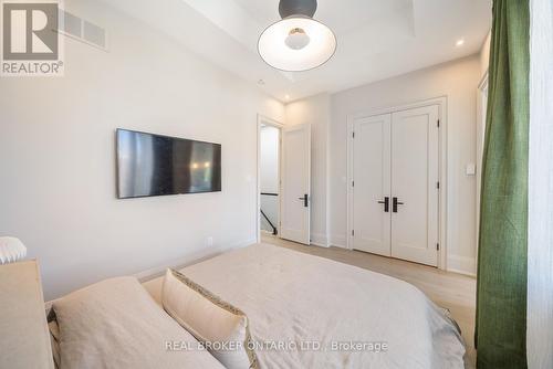 172-174 Victoria Street, Newmarket, ON - Indoor Photo Showing Bedroom