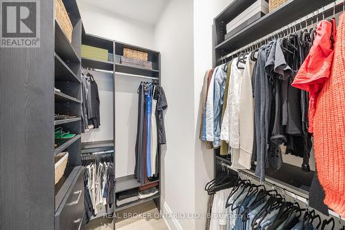 172-174 Victoria Street, Newmarket, ON - Indoor With Storage