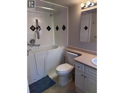 970 Lorne Street Unit# 108, Kamloops, BC - Indoor Photo Showing Bathroom