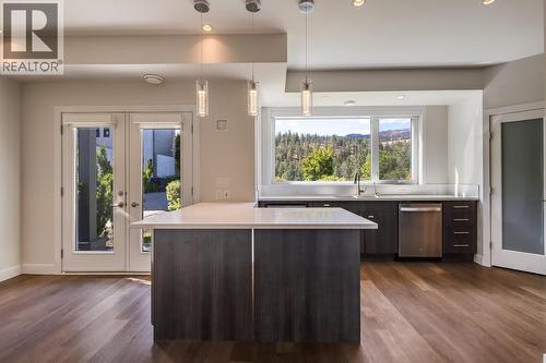 1818 Peak Point Court Unit# 12, West Kelowna, BC - Indoor Photo Showing Kitchen