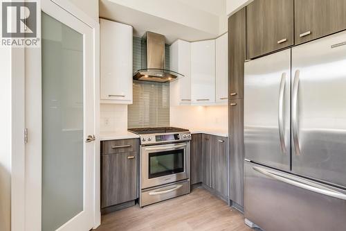 1818 Peak Point Court Unit# 12, West Kelowna, BC - Indoor Photo Showing Kitchen With Stainless Steel Kitchen