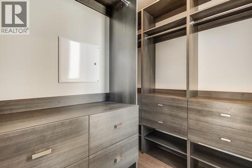 Walk-in closet in primary bedroom - 1818 Peak Point Court Unit# 12, West Kelowna, BC - Indoor
