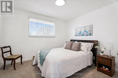 Bedroom 2 - 46 Erie Street, Collingwood, ON - Indoor Photo Showing Bedroom