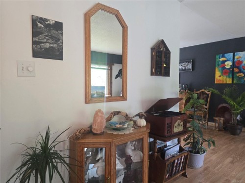 170 Seaview St, Sayward, BC 