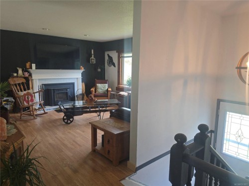 170 Seaview St, Sayward, BC 