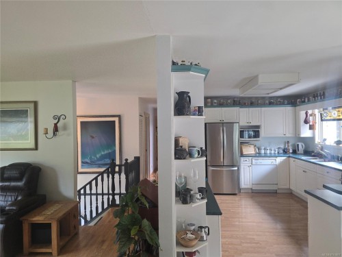 170 Seaview St, Sayward, BC 