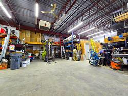 449 Boul. Industriel  Saint-Eustache, QC J7R 5R3