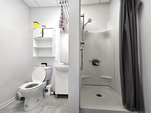 Salle de bains - 449 Boul. Industriel, Saint-Eustache, QC 