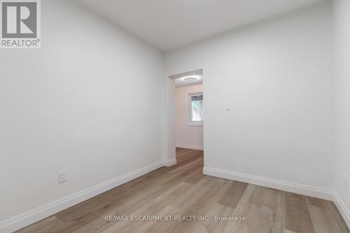92 Pearl Street S, Hamilton, ON - Indoor Photo Showing Other Room