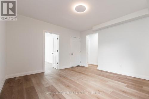 92 Pearl Street S, Hamilton, ON - Indoor Photo Showing Other Room