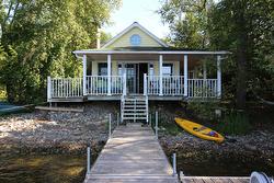 2040 Ch. du Lac  North Hatley, QC J0B 1C0