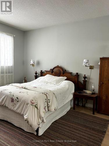 5 - 3421 Grandview Forest Glen Drive, Huntsville (Chaffey), ON - Indoor Photo Showing Bedroom