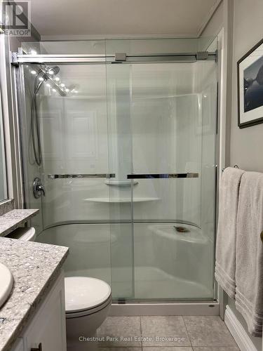 5 - 3421 Grandview Forest Glen Drive, Huntsville (Chaffey), ON - Indoor Photo Showing Bathroom