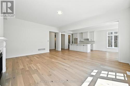 3250 Millicent Avenue, Oakville (Go Glenorchy), ON - Indoor